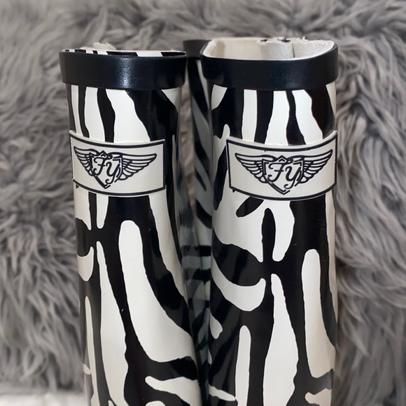 FY fashionable stylish zebra print rain boots - Picture 10 of 11